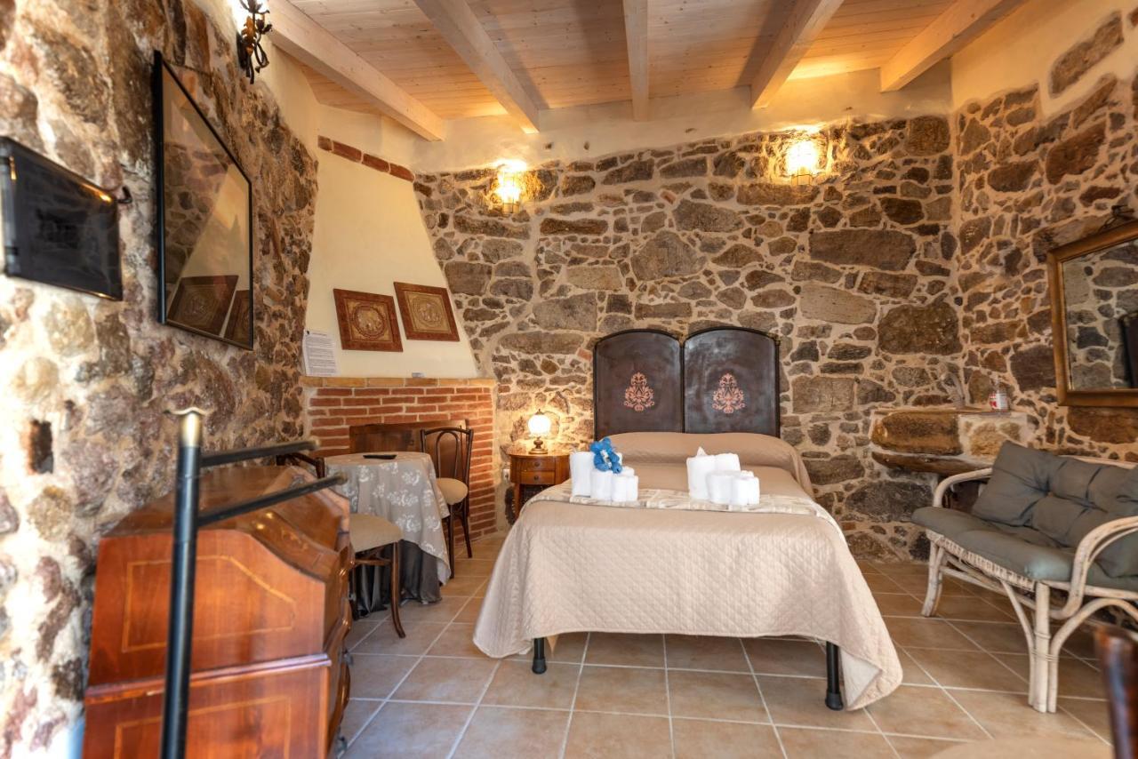 Domo Sa Barra Bed & Breakfast Sant'Antioco Bagian luar foto