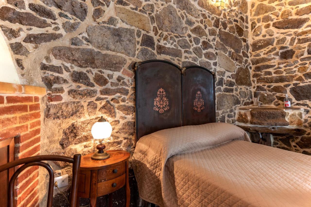 Domo Sa Barra Bed & Breakfast Sant'Antioco Bagian luar foto