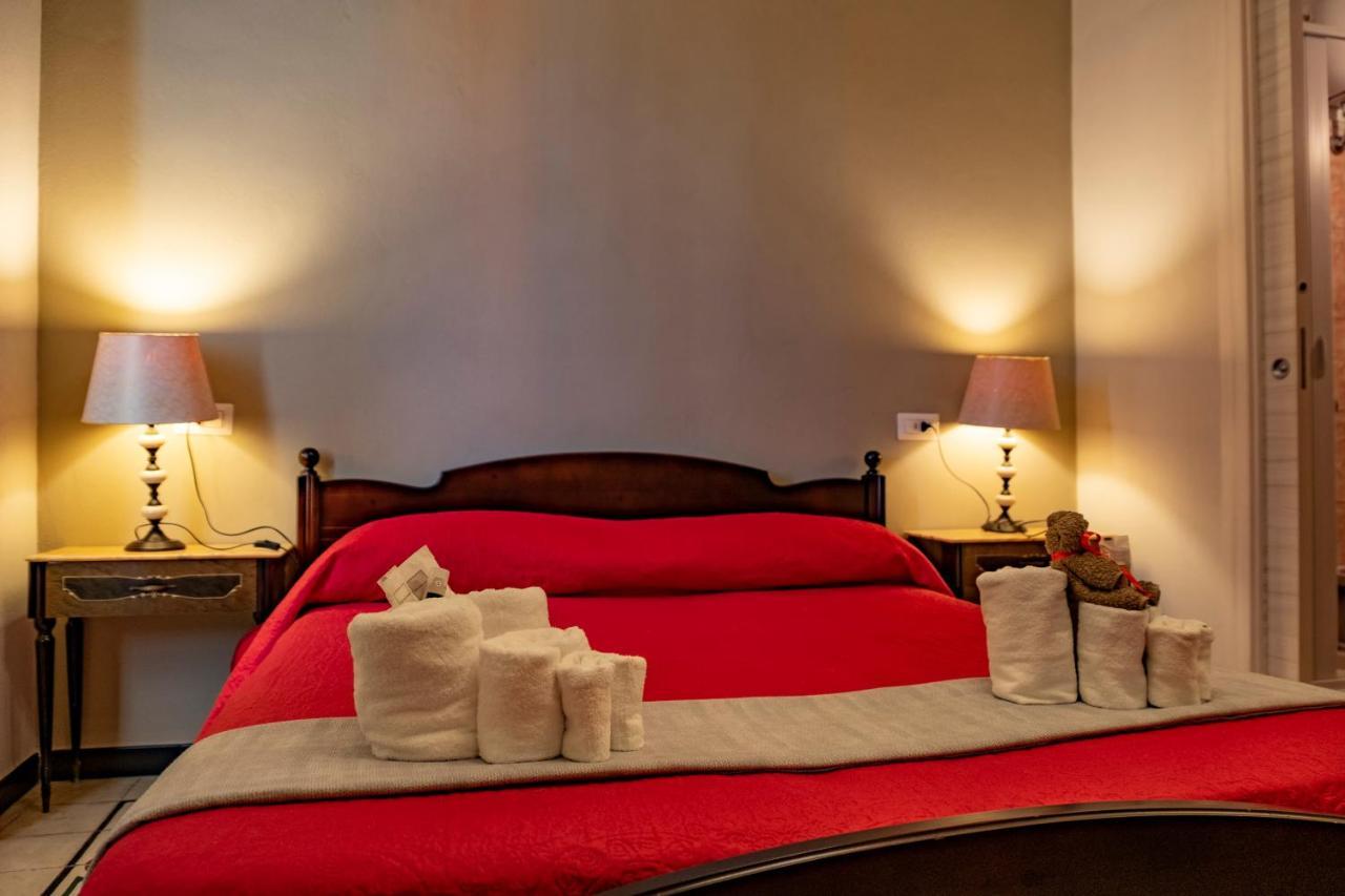 Domo Sa Barra Bed & Breakfast Sant'Antioco Bagian luar foto