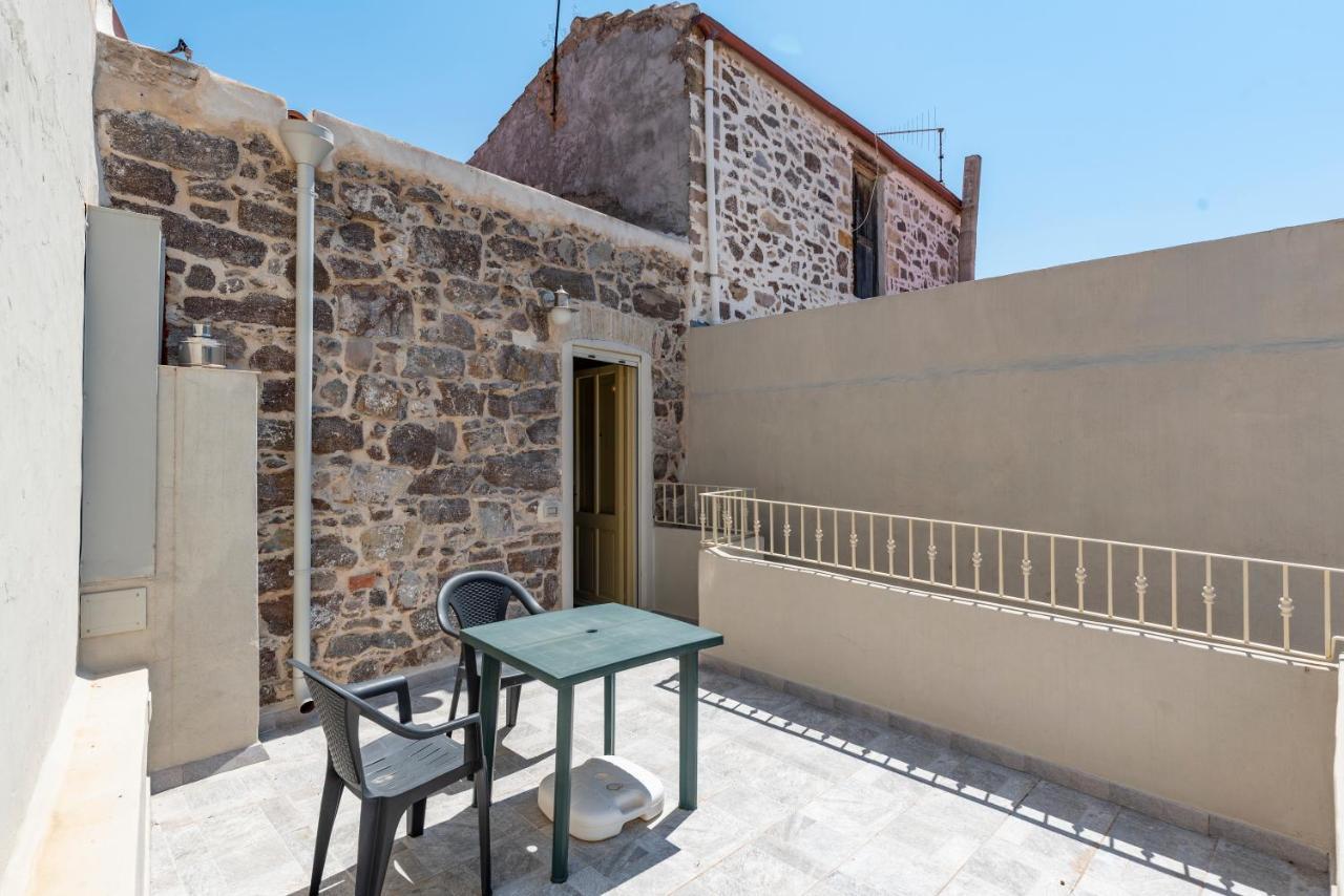Domo Sa Barra Bed & Breakfast Sant'Antioco Bagian luar foto